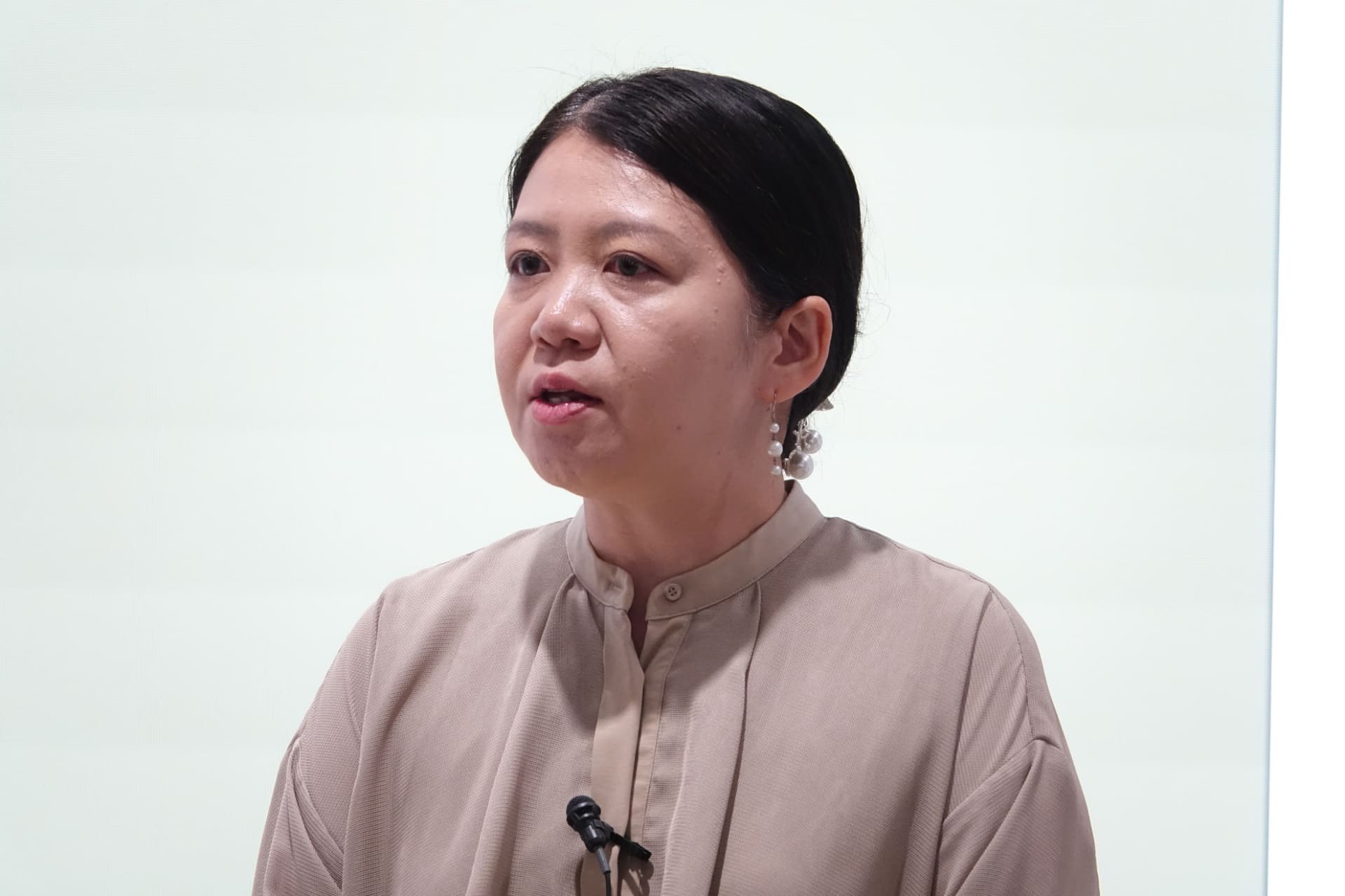 通信事業本部モバイルソリューション事業統括部長の景井美帆氏