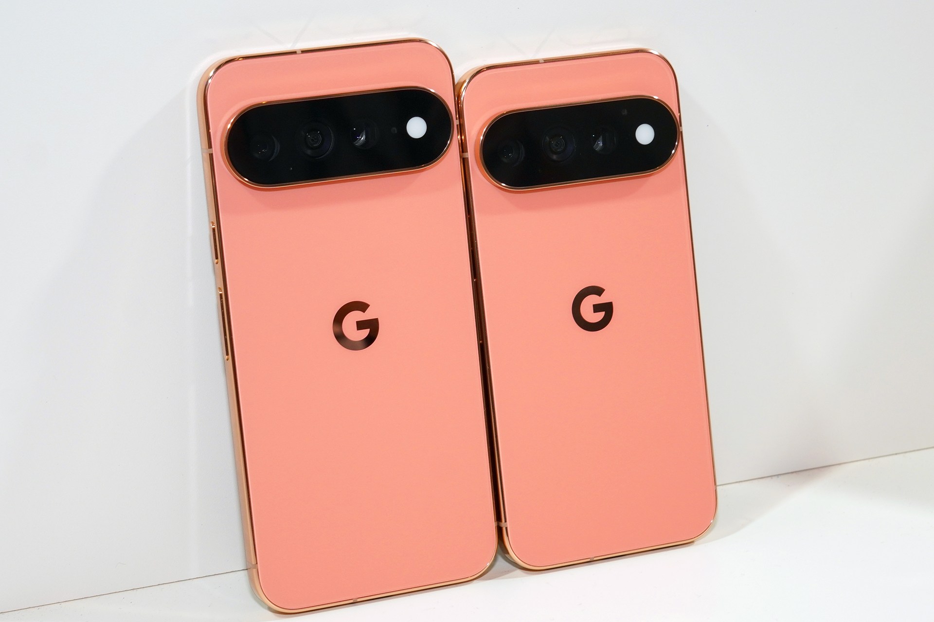 Pixel 11 Proはほぼ昨年と同価格だが、メモリが減少。Pixel 11 Pro XLは値上げしたうえでメモリが減っている