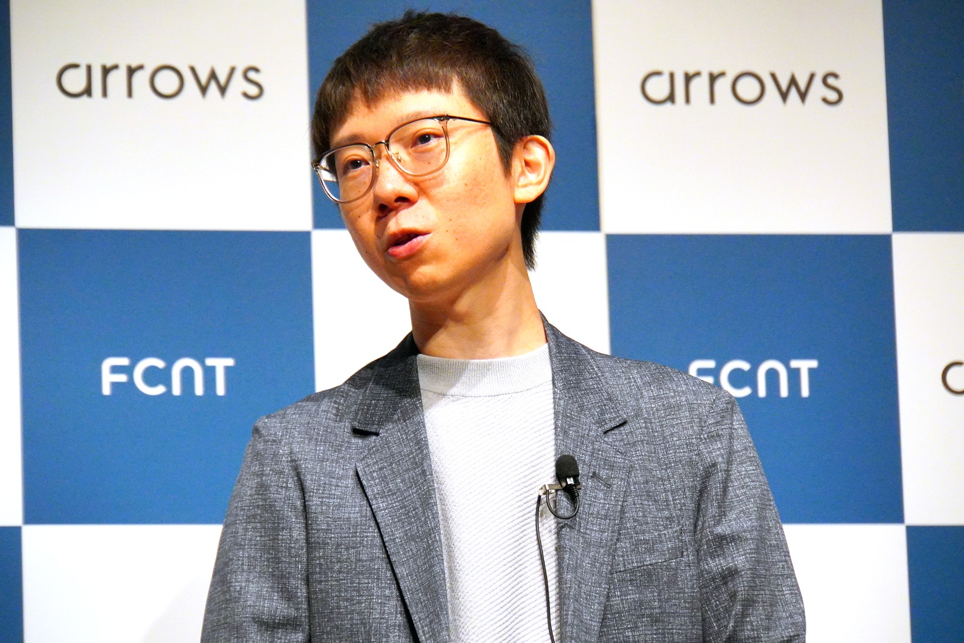 10万円以下にこだわったと語るFCNTの外谷氏