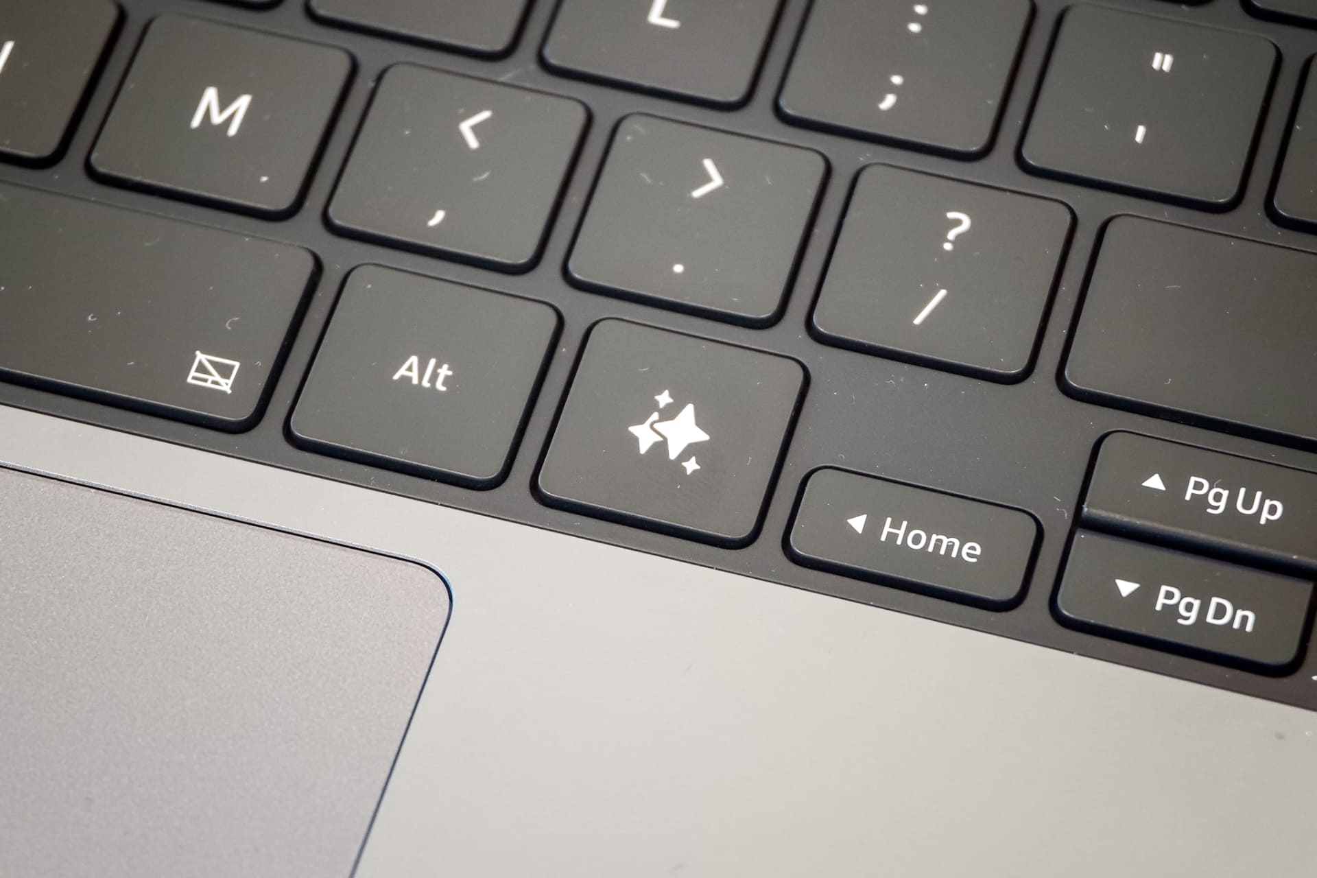 純正キーボードに「Galaxy AI Key」を搭載