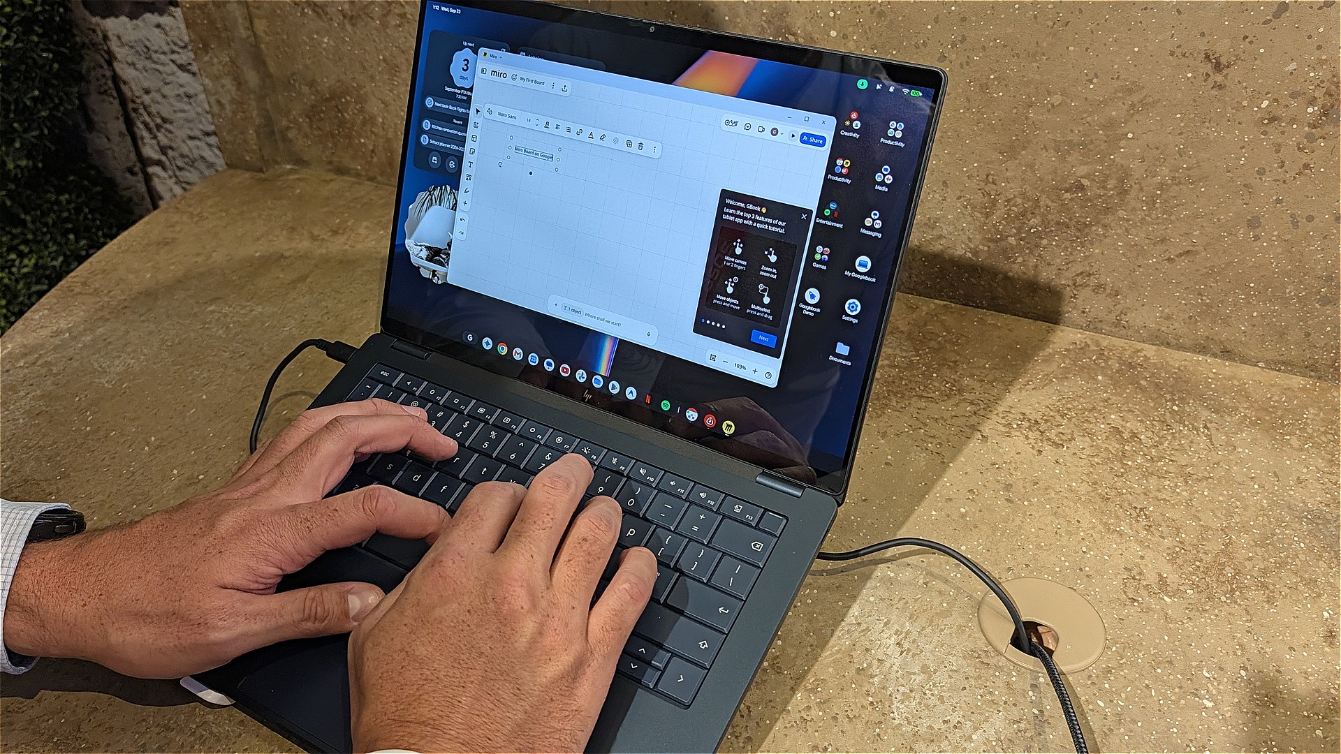 Galaxyスマホなどで用いられる操作ボタンも