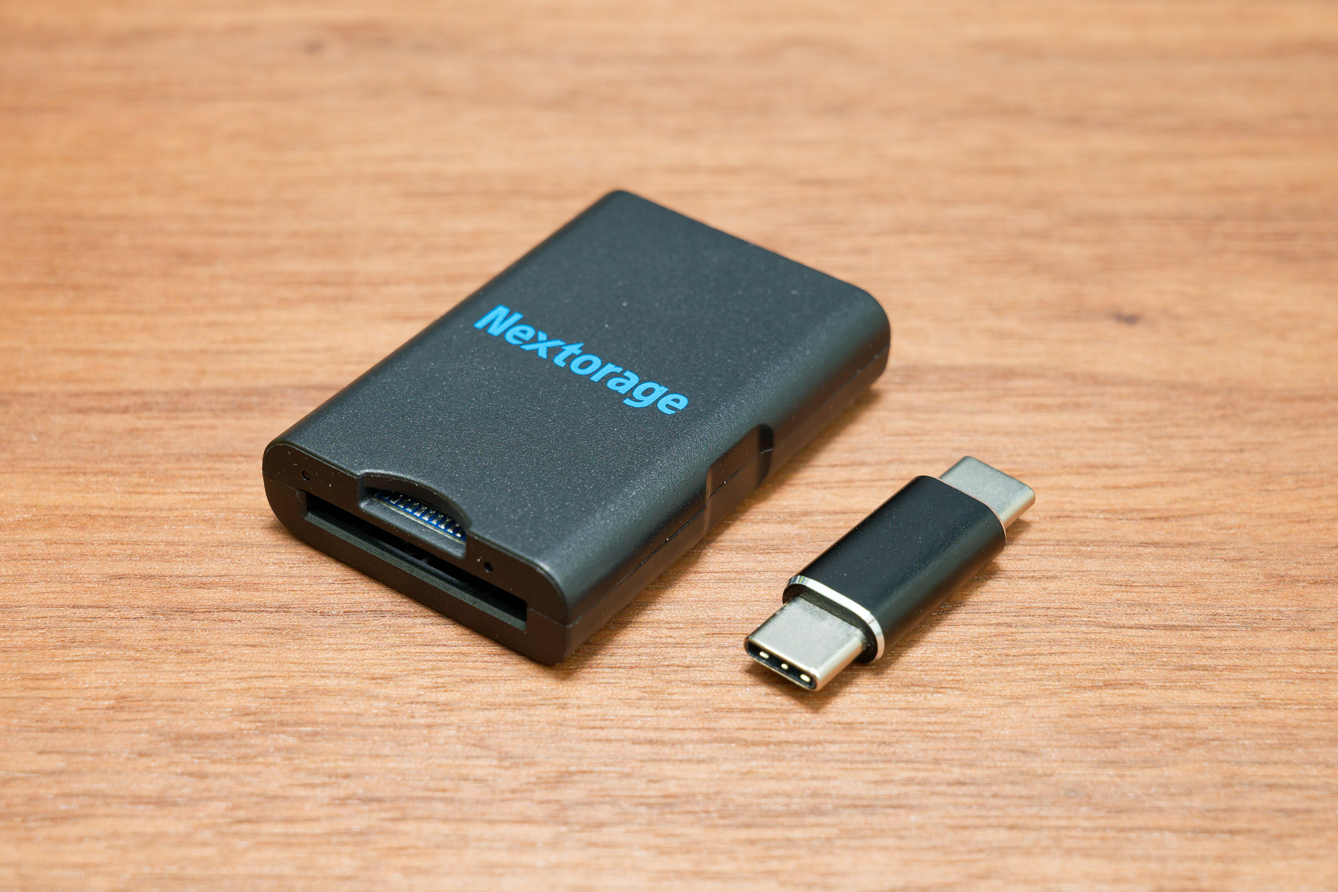 NextorageのSDカードリーダー「NX-MMF1CL」