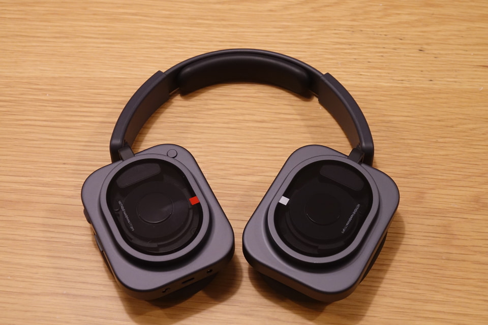Nothing、新ヘッドホン「Headphone (1) Pro」発売 原音忠実再生や