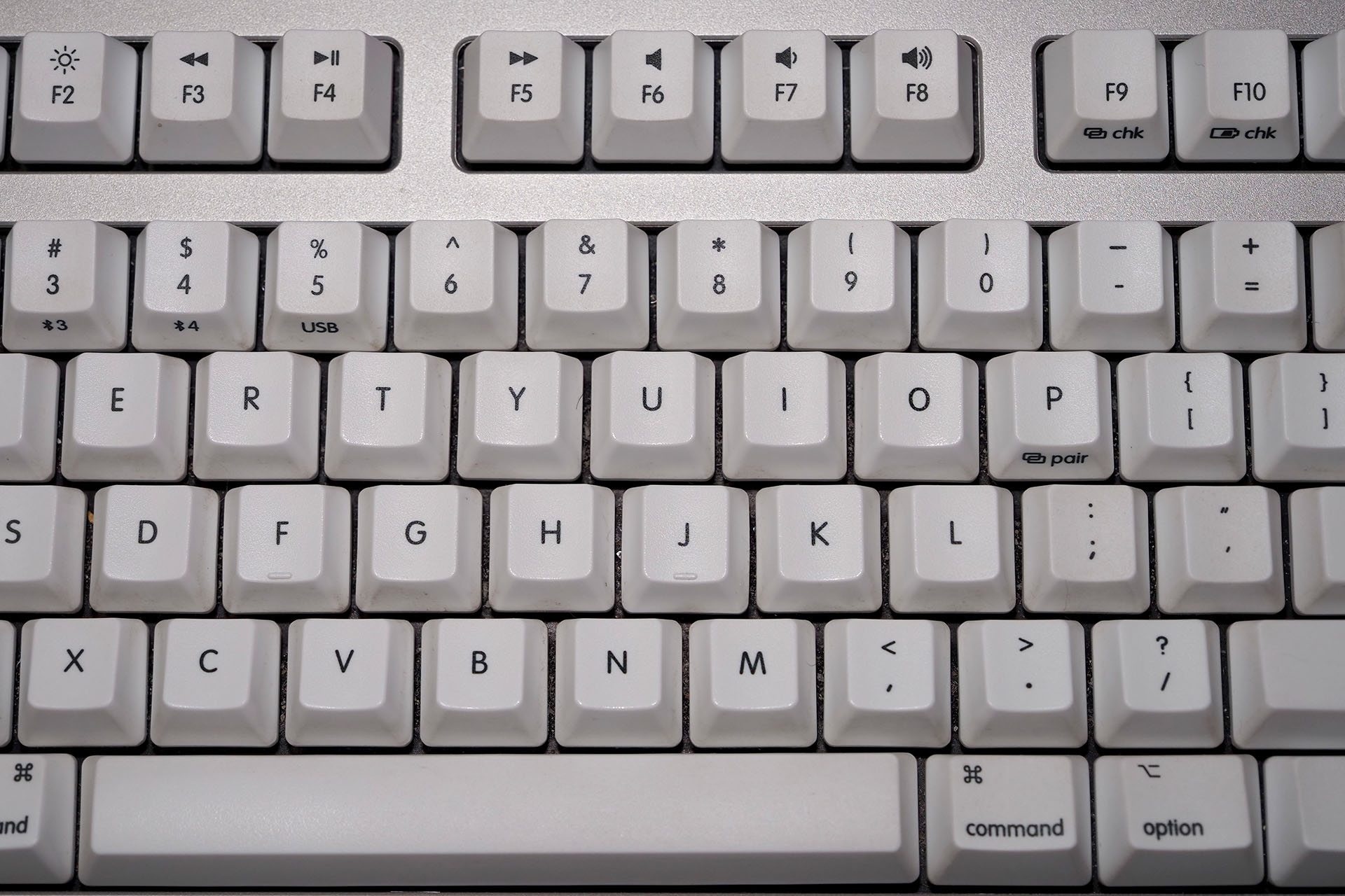 iT30Proにシューライザーとディフューザーを装着した状態で、ズームレンズをやや望遠側にして撮影。イイ感じである。
