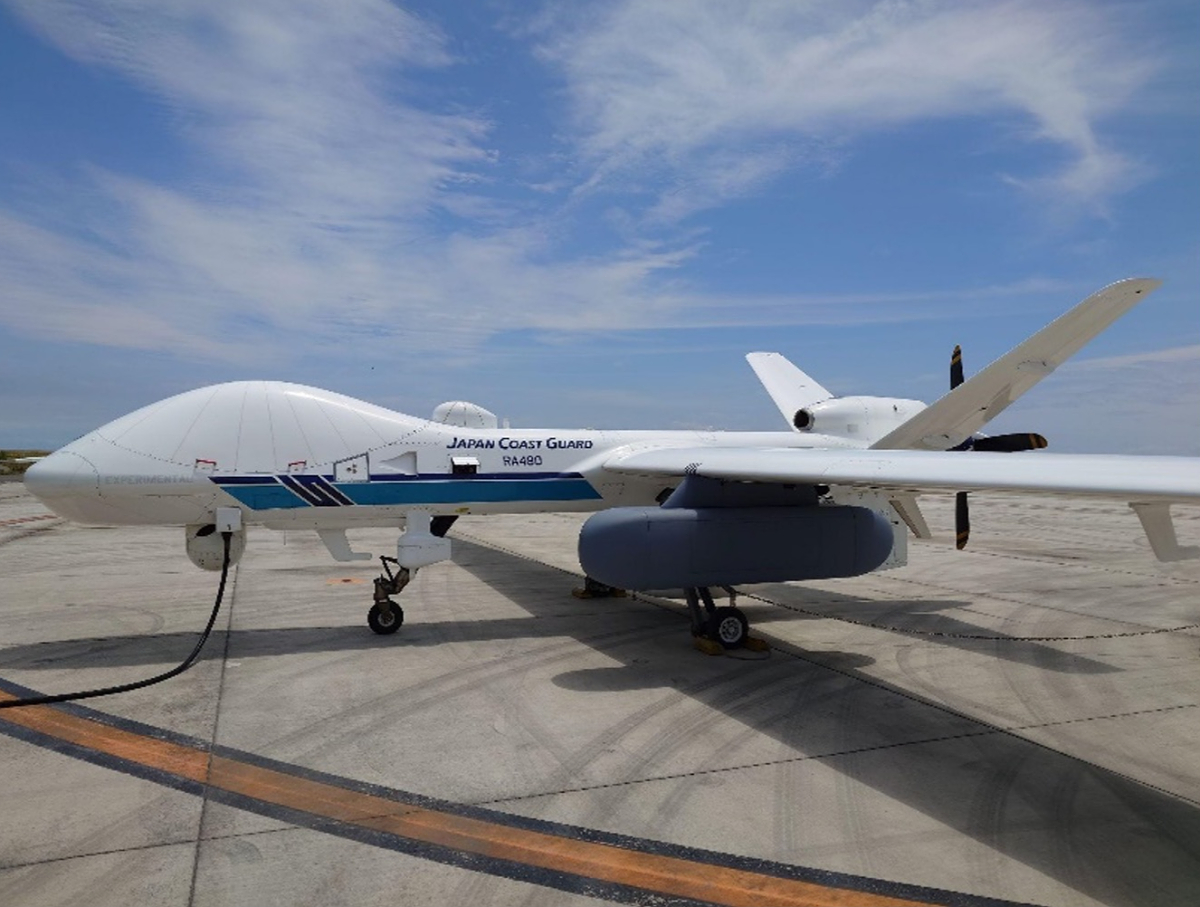 DRUポッドを装備したMQ-9B シーガーディアン