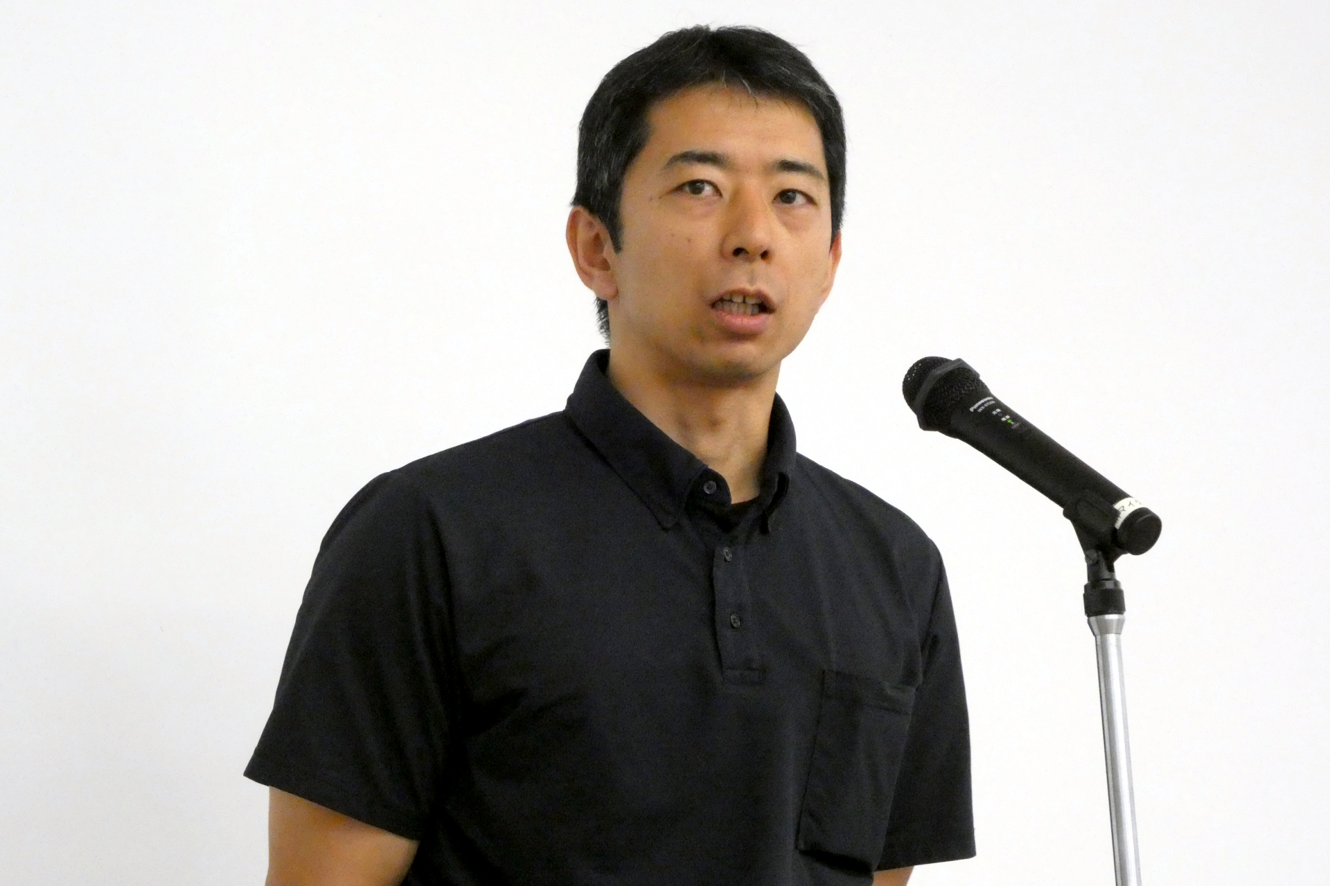 審査委員長の九州工業大学 大学院情報工学研究院 教授の斎藤寿樹氏