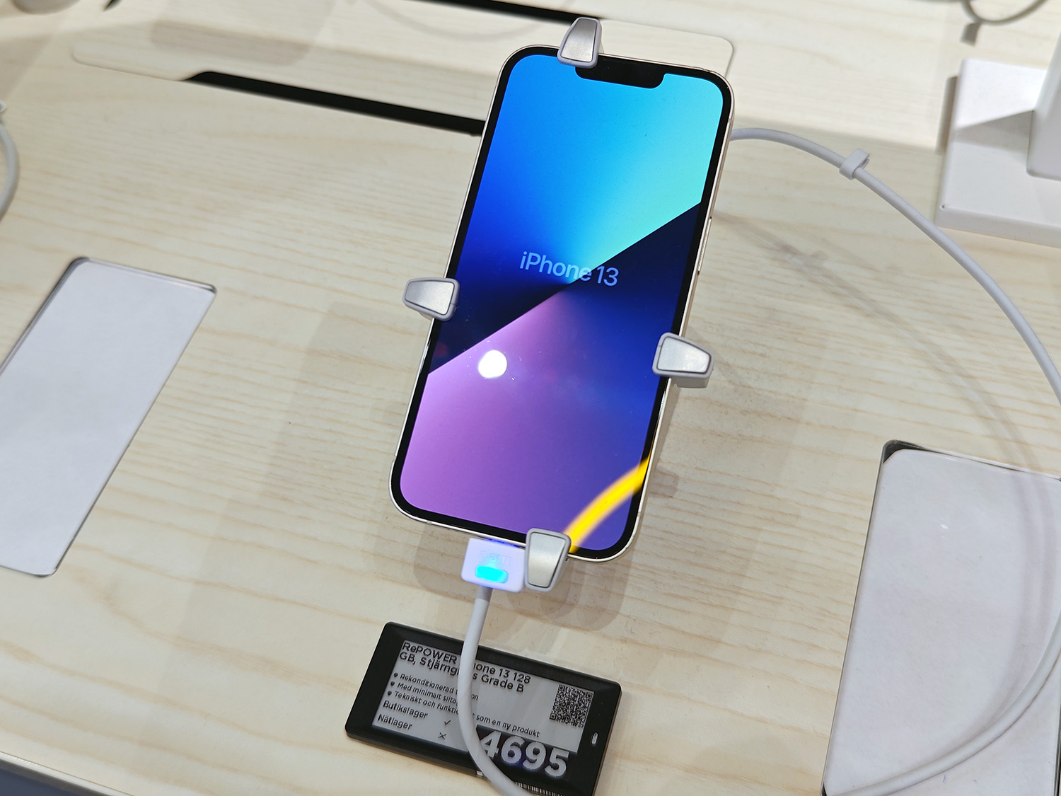 iPhone 13の再生品