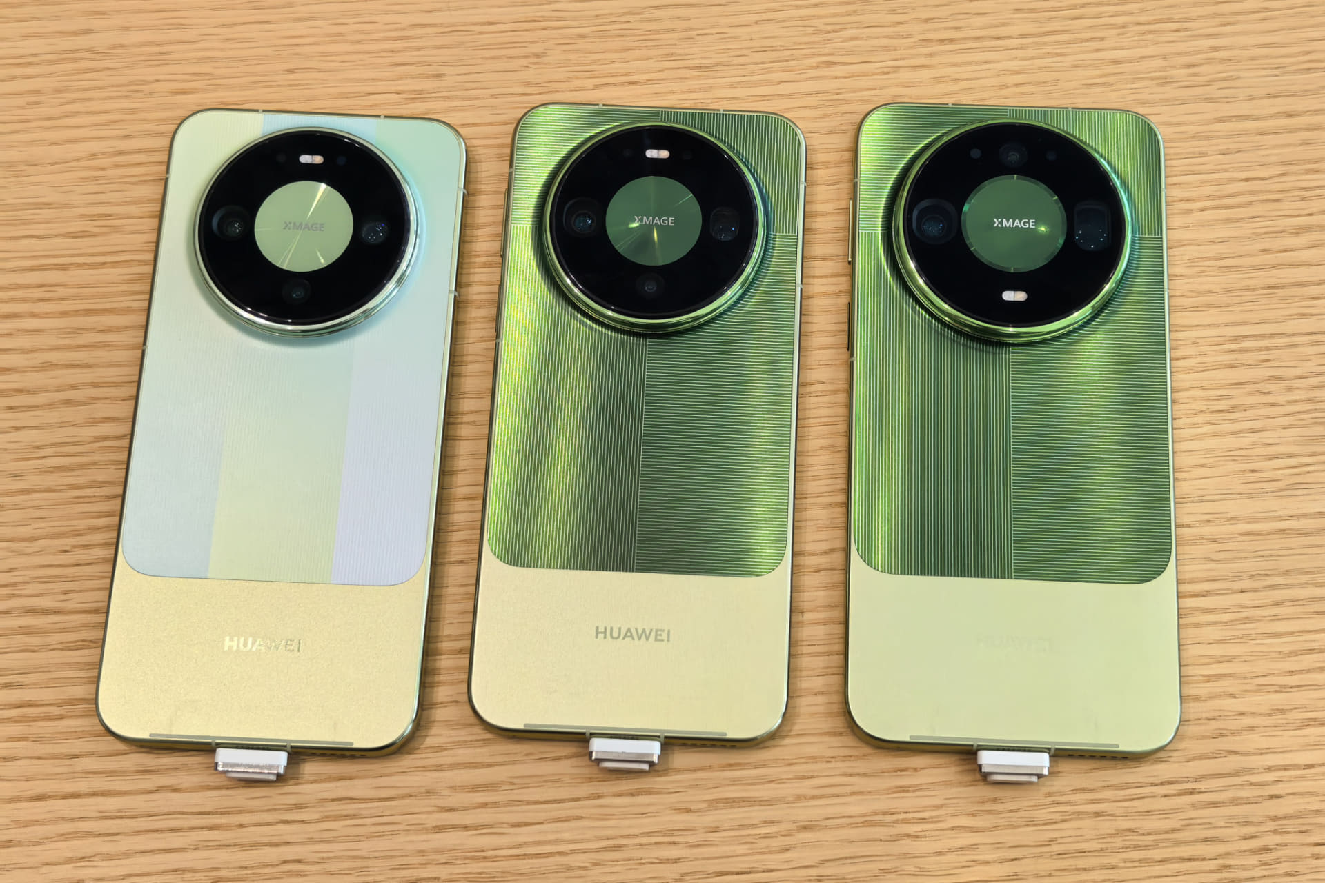 左からMate 90、Mate 90 Pro、Mate 90 Pro Max