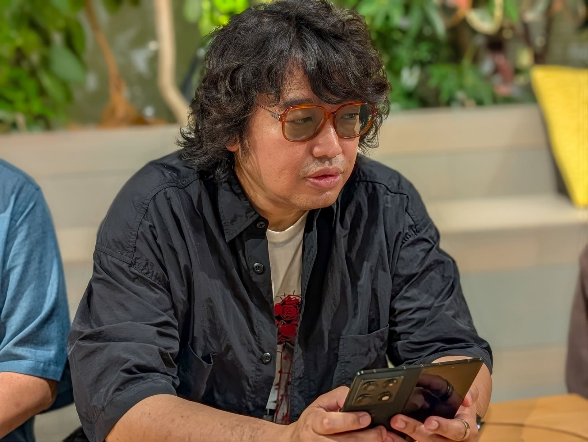 石野氏
