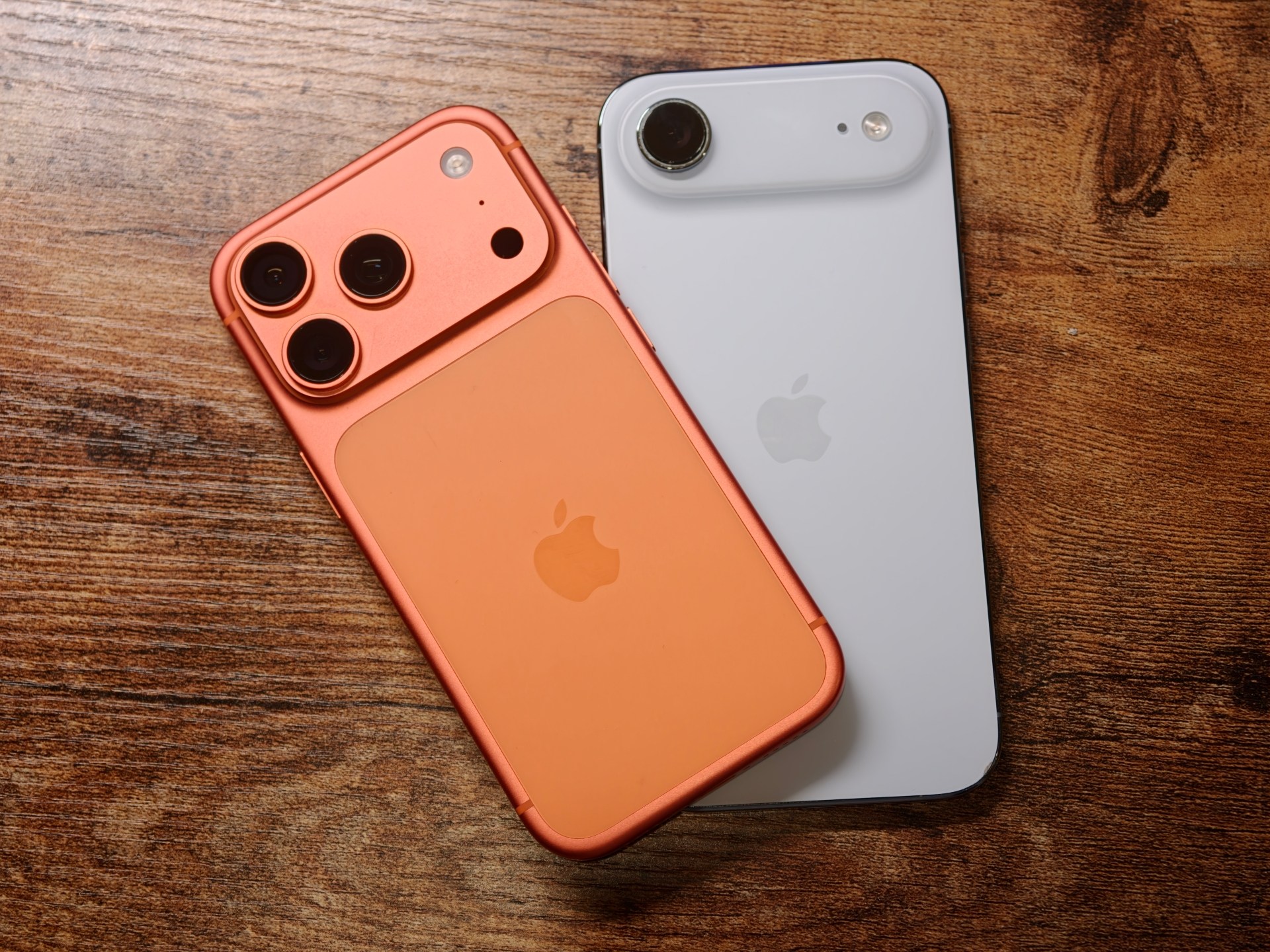 iPhoneの2台運用は業務用なら結構快適でした