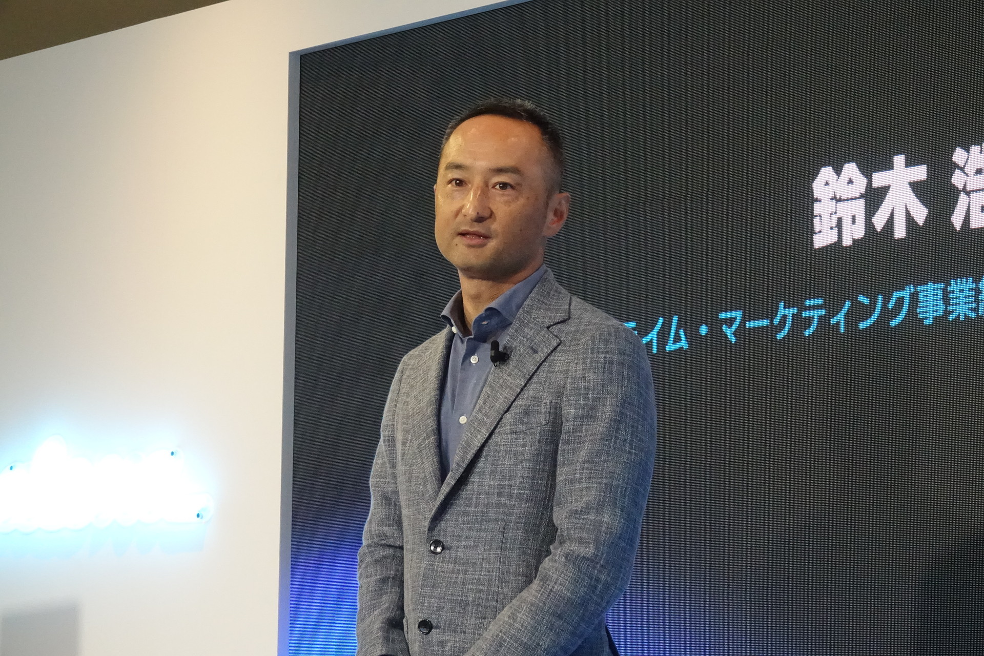 左上から時計回りにアマゾンジャパンの丸山舞氏、Amazon Alexa インターナショナルのジャンマリア・ヴィスコンティ氏、Amazon Alexa インターナショナルのミケーレ・ブッティ氏、アマゾンジャパンの鈴木浩司氏