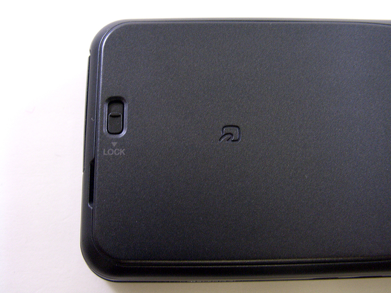 ロック式電池カバー、Felicaポート