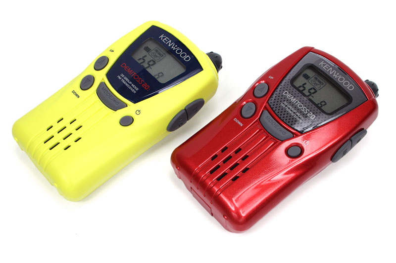 拙者が使用中の20ch機、<a href="http://www.kenwood.co.jp/products/home_audio/demitos/ubz_lk20/index.html">ケンウッドDEMITOSS UBZ-LK20</a>。主流の（他社製）20ch機と通信できるほか、従来の9ch機や11ch機とも通信できる