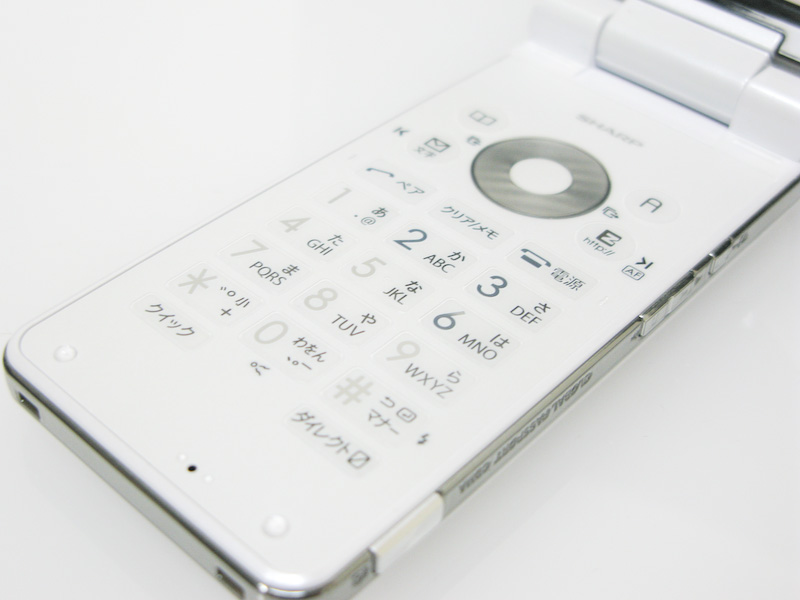 SH003はスイベルデザインを採用する