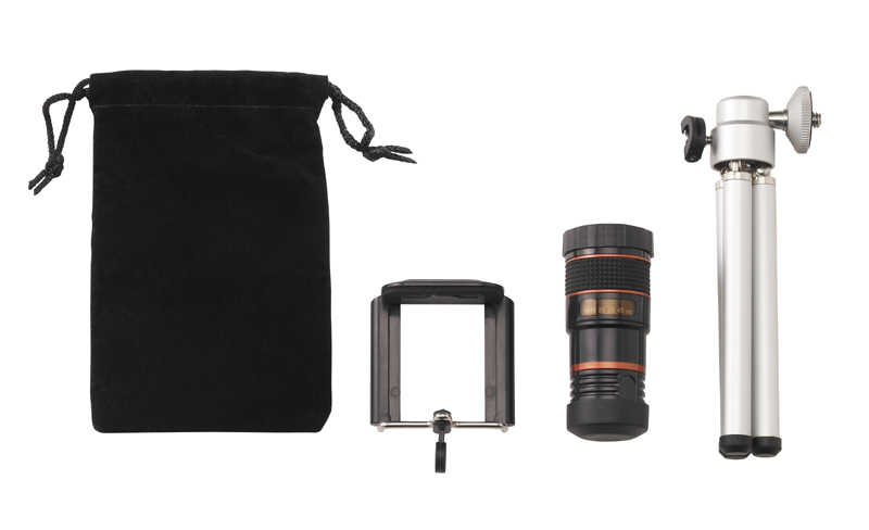 レンズ、専用iPhoneケースのほか、三脚、三脚ホルダー、収納ポーチなどをセット