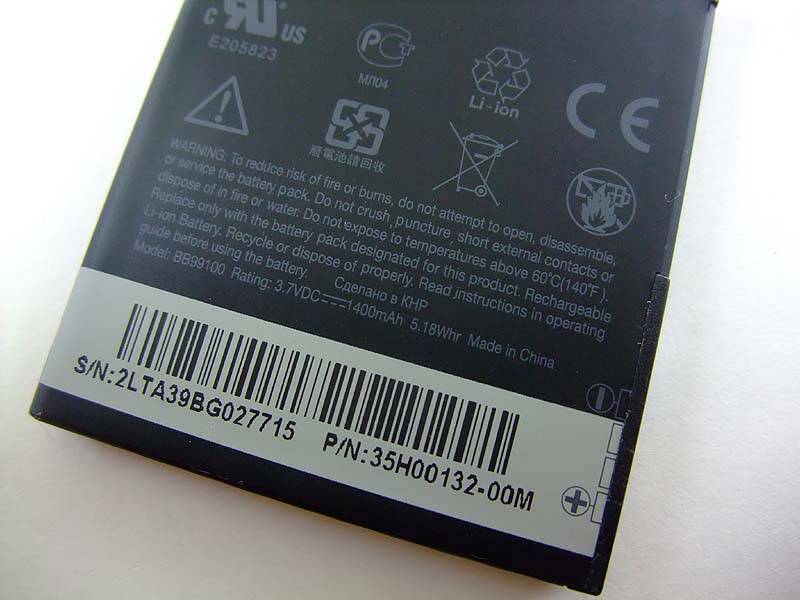 バッテリー容量は1400mAh