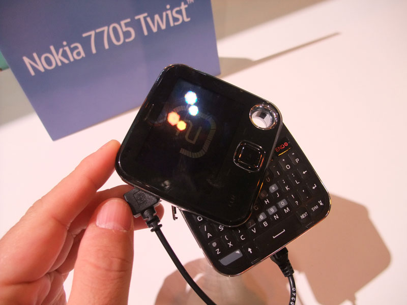 ディスプレイ部をくるりと回転