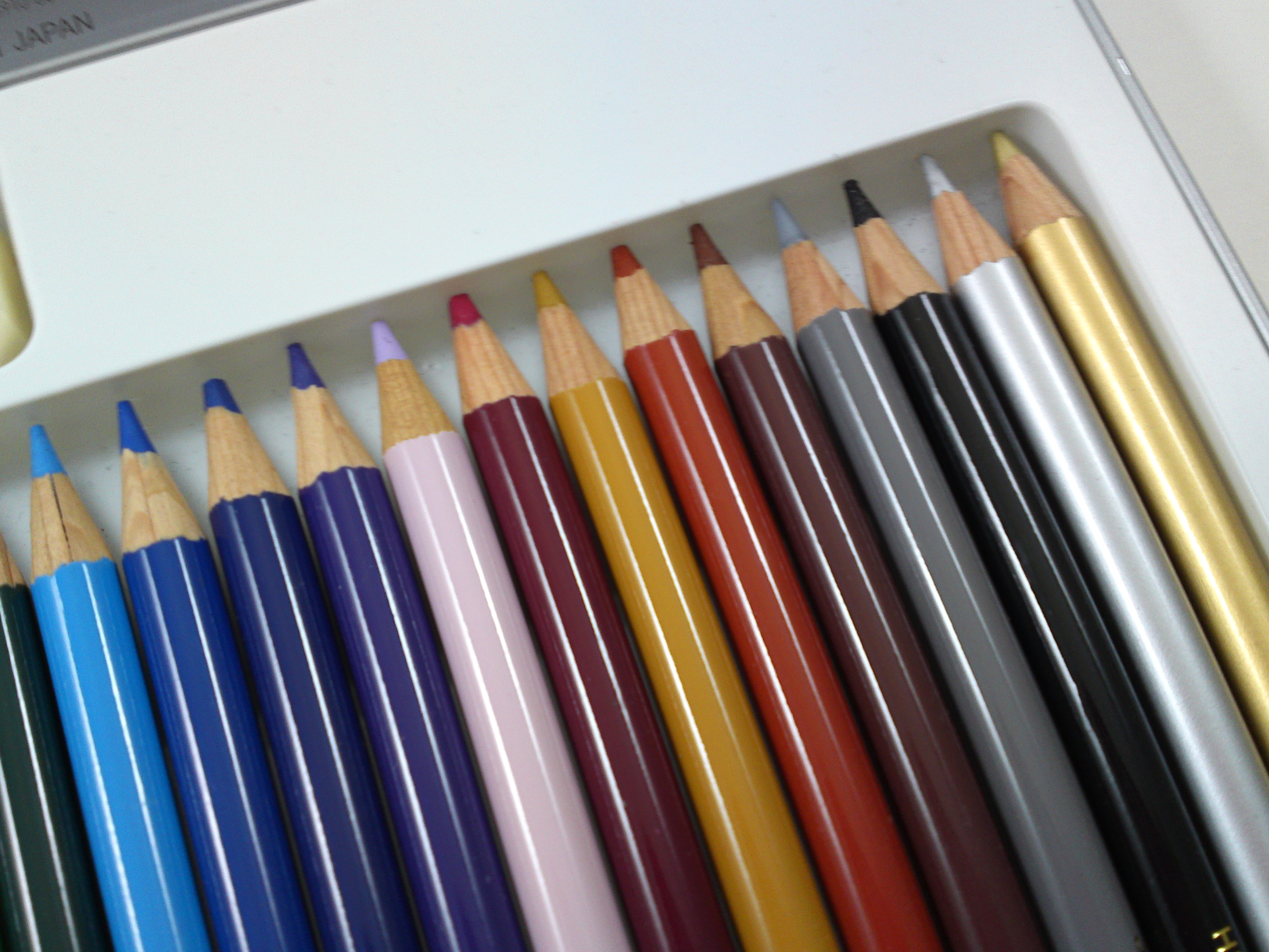 12Mサイズ（4000×3000ドット）で撮影。リンク先は無加工