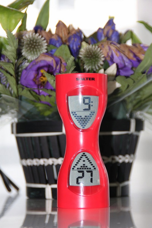 午前9時27分過ぎを表示している