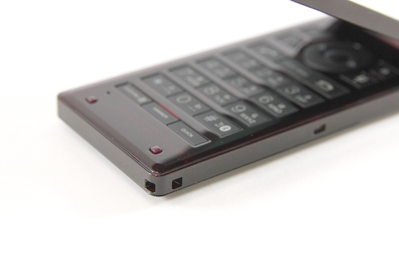 ストラップホール