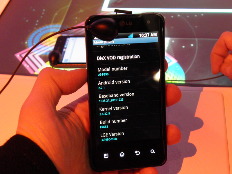 OSはAndroid 2.2となる。DivXの動画再生もサポート