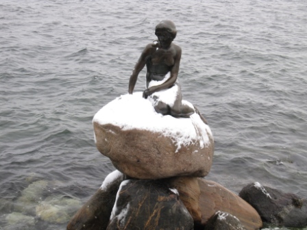 人魚姫の像（筆者撮影）