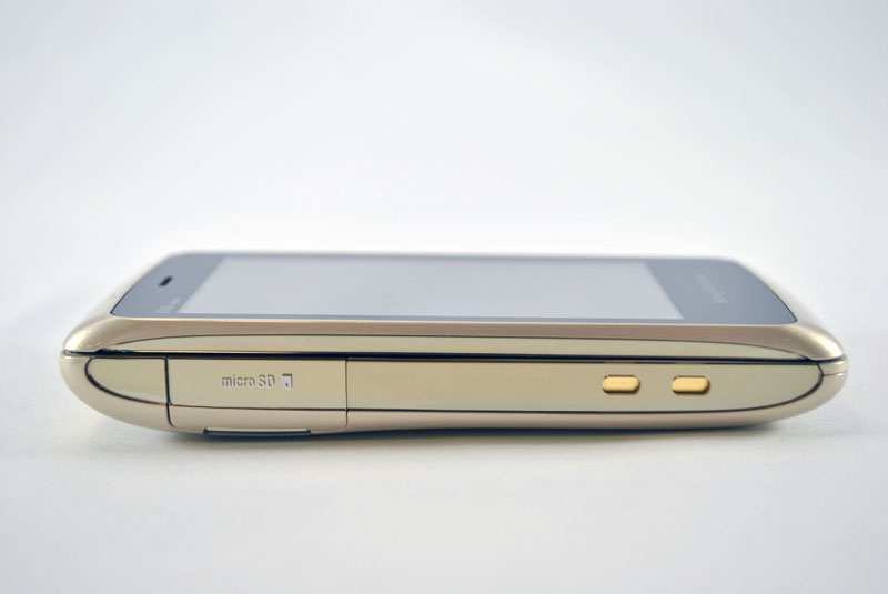 左側面、外部接続端子カバー