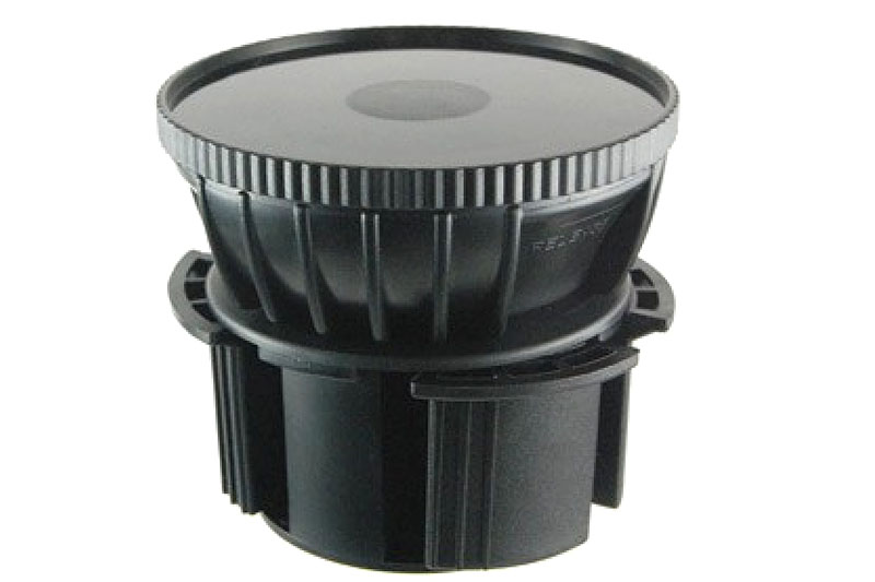 BracketronのUniversal Cup Holder Mount For GPS Window Mount。カップホルダーに強固に固定できるベースだ