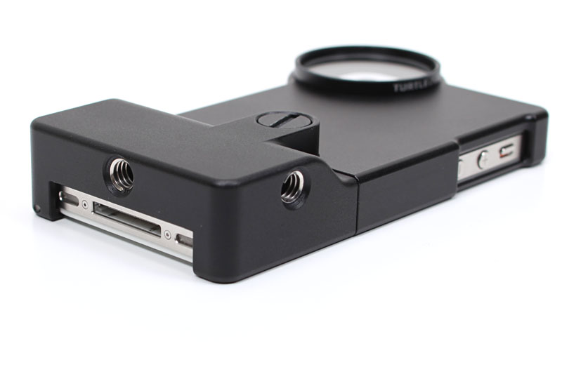 TJ01やTJ01/3には、ジャケットの厚みのある部分に三脚へ据え付けるためのネジ穴がある