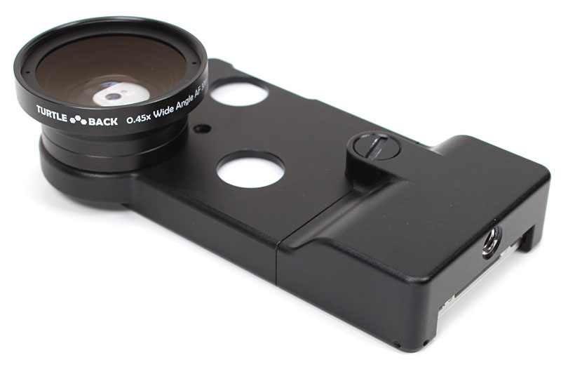 37mm径のコンバージョンレンズを装着したところ。こんなふうにイロイロ遊べるトコロに萌え♪