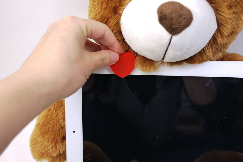 スライドさせると、電源のON/OFFが可能になる