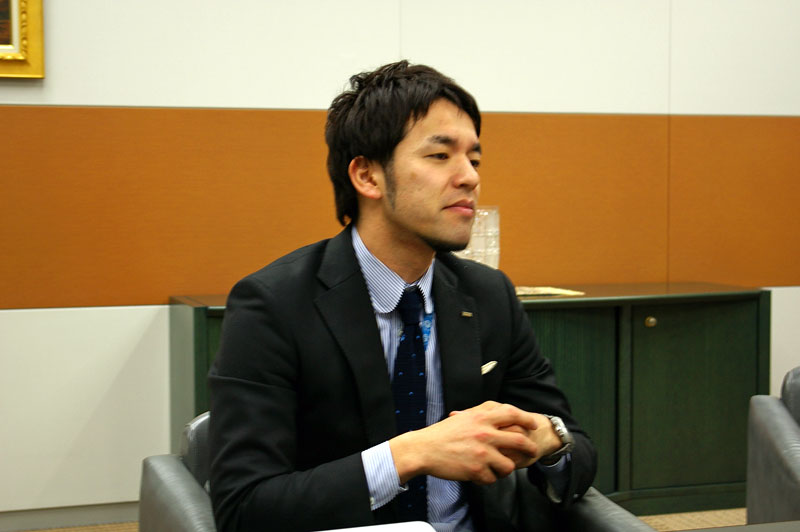 KDDIの繁田氏