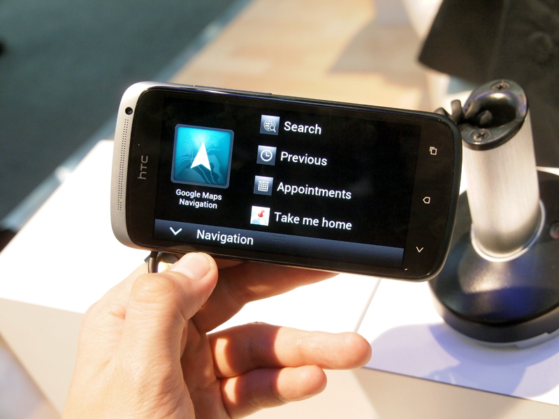 車内で利用するサービスをまとめたアプリも内蔵