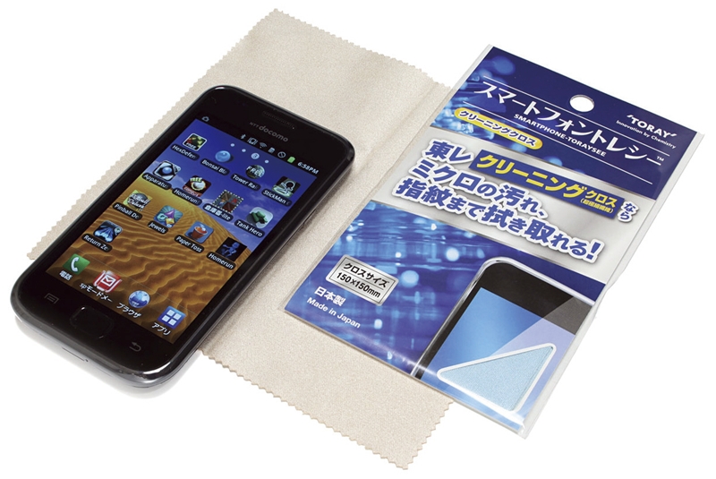 スマホ類の画面のクリーニングには東レの「スマートフォントレシー」を愛用している。凄い拭き取り能力を持つ。洗えば何度でも拭き取り能力が復活する