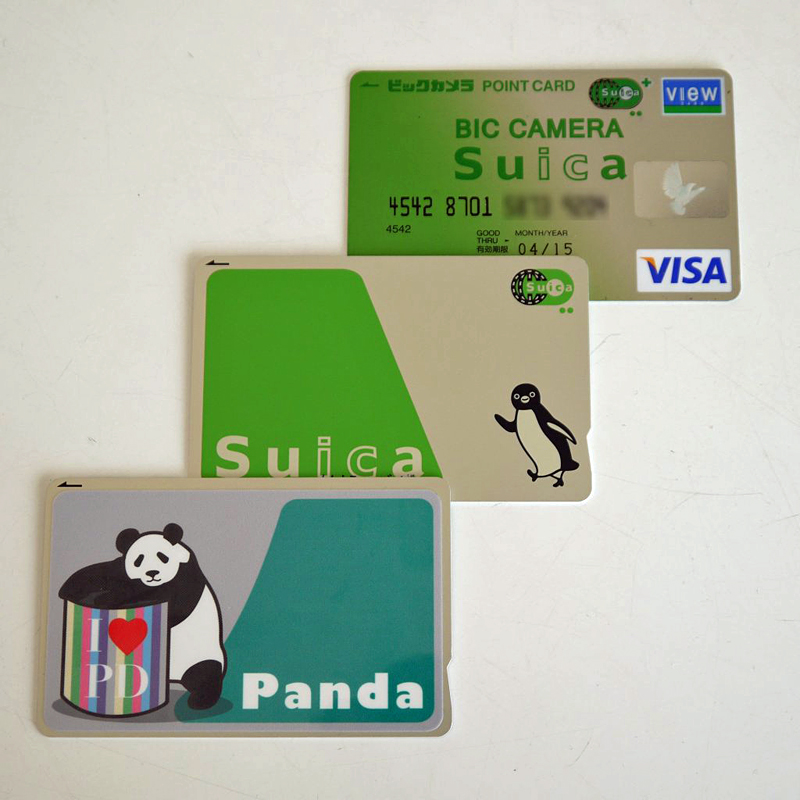 提携SUICAは表面の記述が重要なのでPASS DRESSには向かない