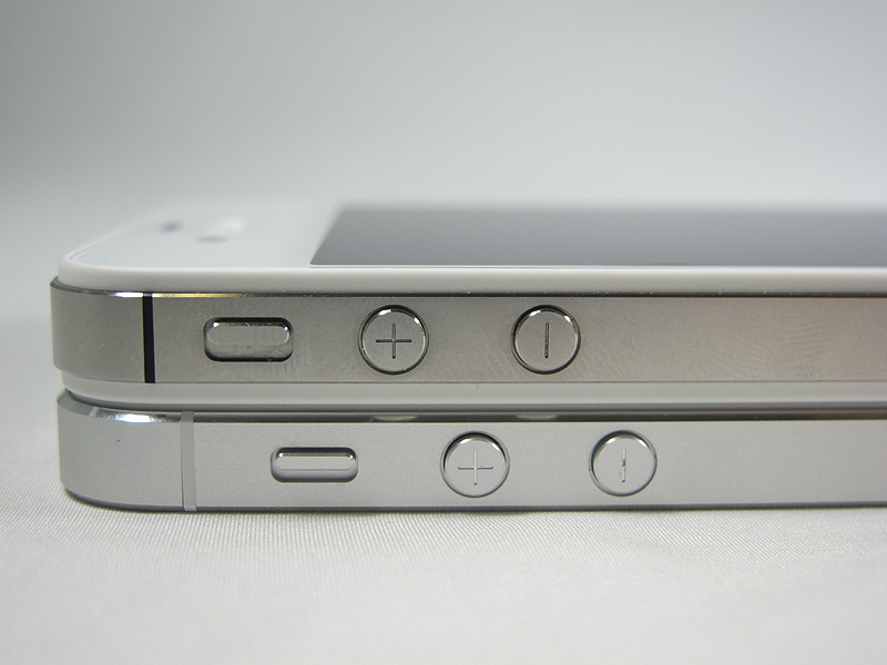 ボタン部。下がiPhone 5