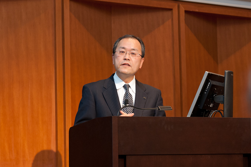 KDDI 代表取締役社長の田中孝司氏