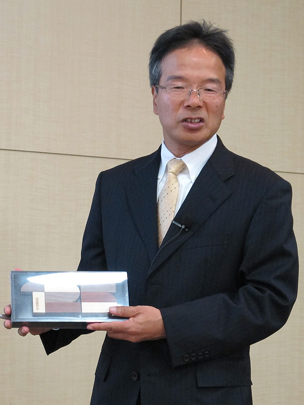 ヤマハの長谷川氏。ヤマハは創業125周年を迎えたという