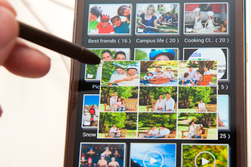 AirViewの一例。ホバー感知により、近づけるだけで中身をプレビュー表示できる