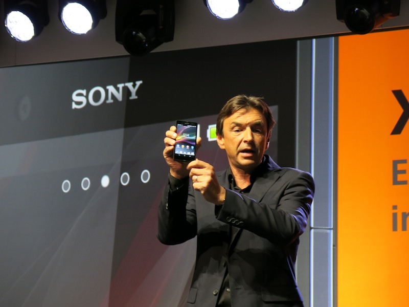 Xperia Zの紹介をするSony Electronics社長兼COOのPhil Molyneux氏