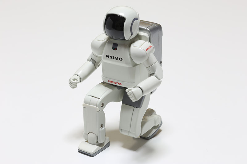 フィギュア。小物の全体に光を当てつつ、PH-004を置く位置で細部にも光を回り込ませることができた