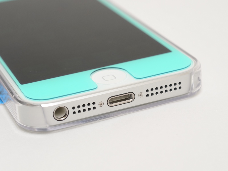 衝撃吸収タイプ、水色のシートに一瞬焦る……