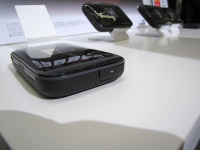 SoftBank 4GとEMOBILE LTE対応の「Pocket WiFi 203Z」 - ケータイ Watch