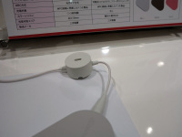 おくだけ充電対応のオプション「ワイヤレスチャージャー03