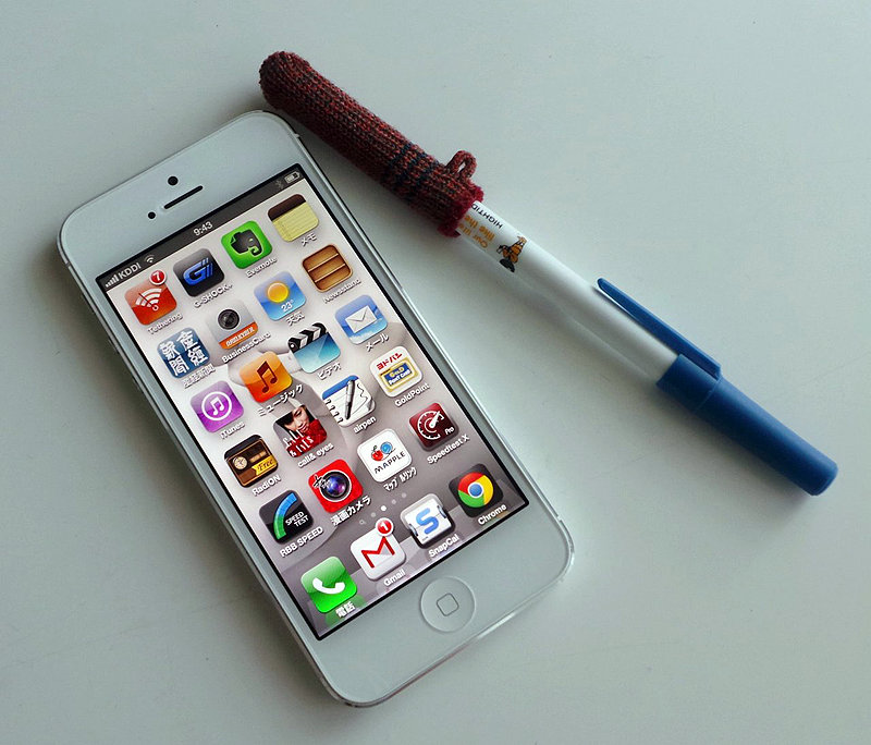 iPhone5も特に問題なく軽いタッチで快適