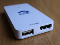 コントローラよりちっちゃいクラウドゲーム機「G-cluster」 - ケータイ