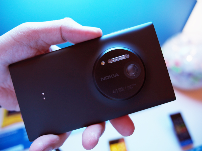 4100万画素のカメラを搭載した「Lumia 1020」