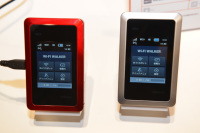 auで「WiMAX2+」モバイルルーター、セット割引も - ケータイ Watch