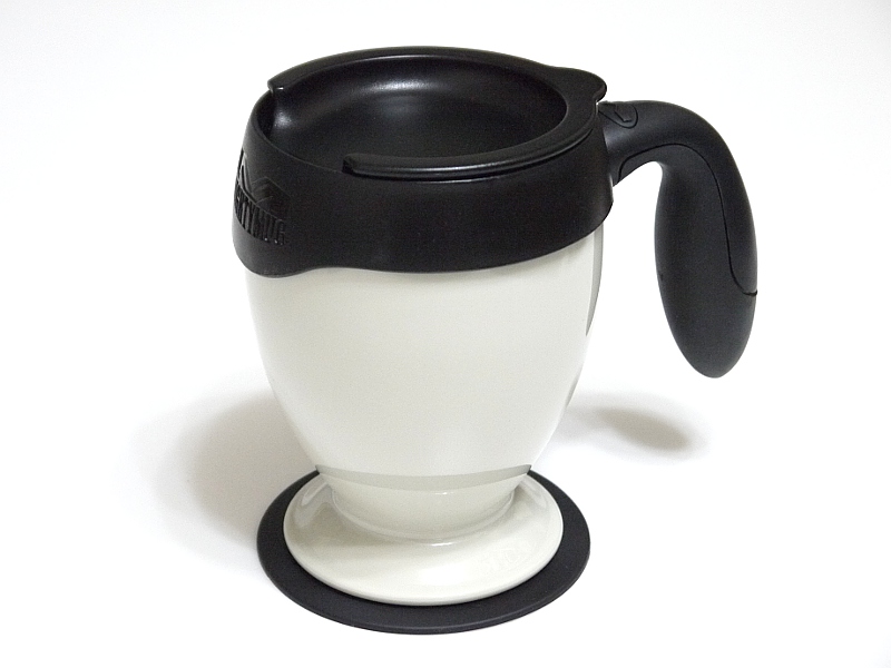 筆者が購入したのはホワイト。ほかにもさまざまなカラーがある