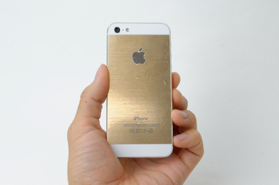 iPhone 5をゴールドのiPhone 5sにする魔法のようなアイテム - ケータイ